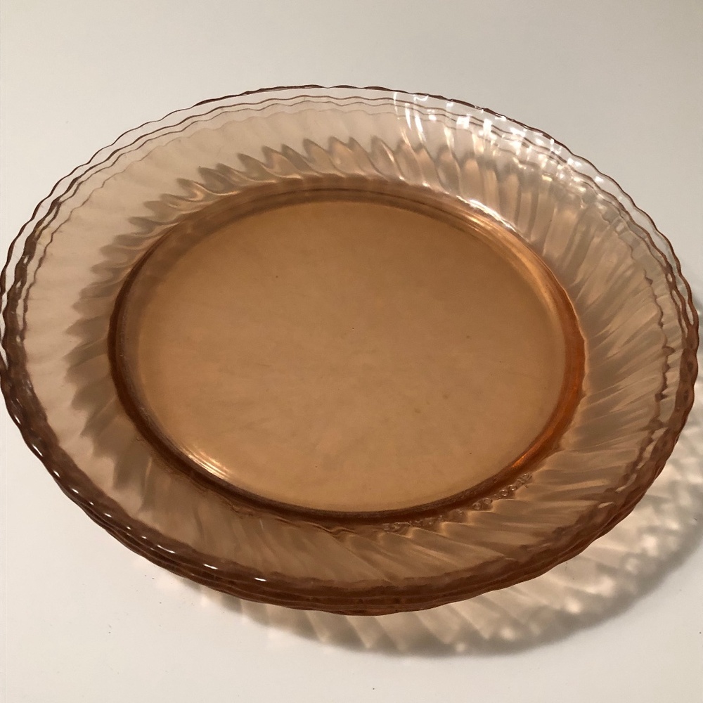 Arcoroc France Pink Rosaline Dinner Plates Set of 4 Vintage Swirled Glass